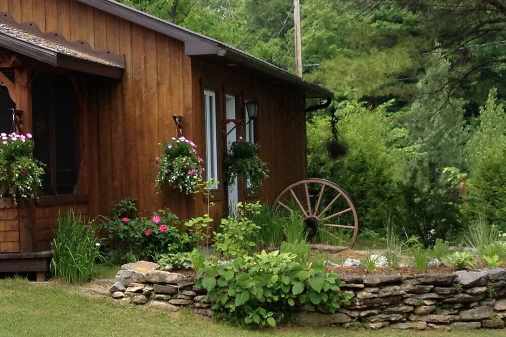 Photo of Patio Balcony in Rawdon