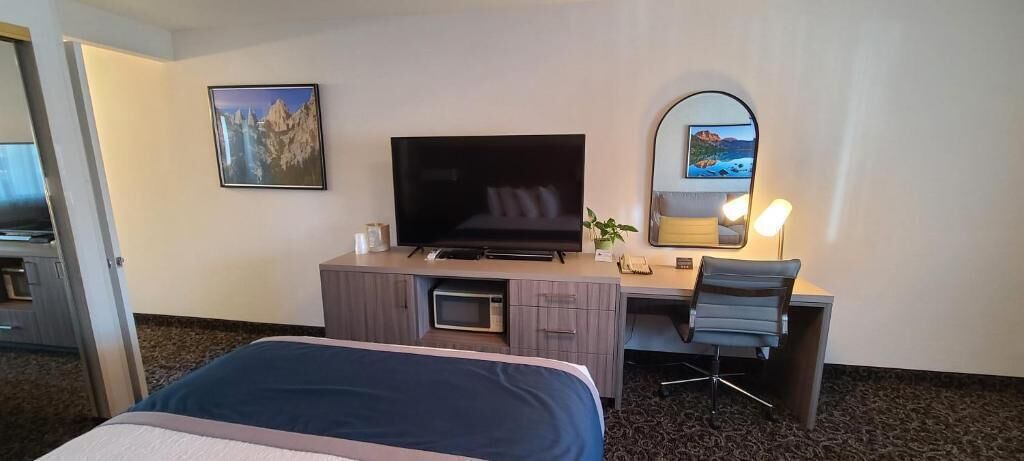 Photo of Bedroom in Lone Pine