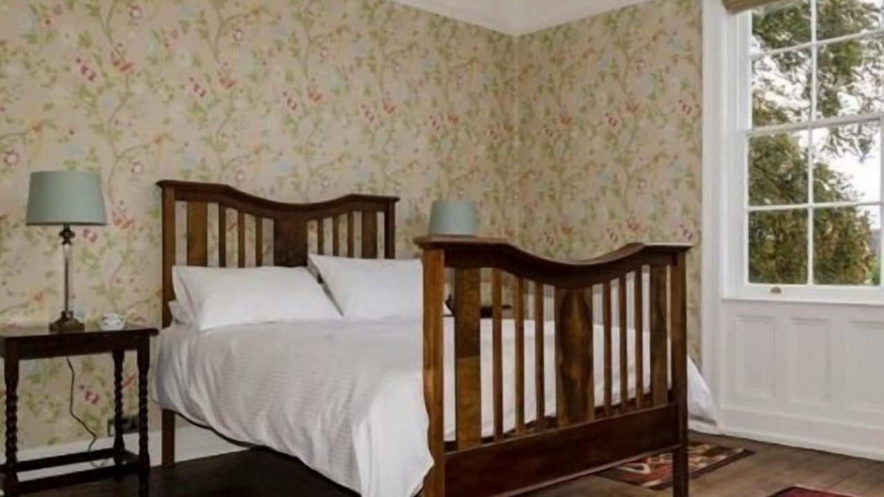 Photo of Bedroom in Newark