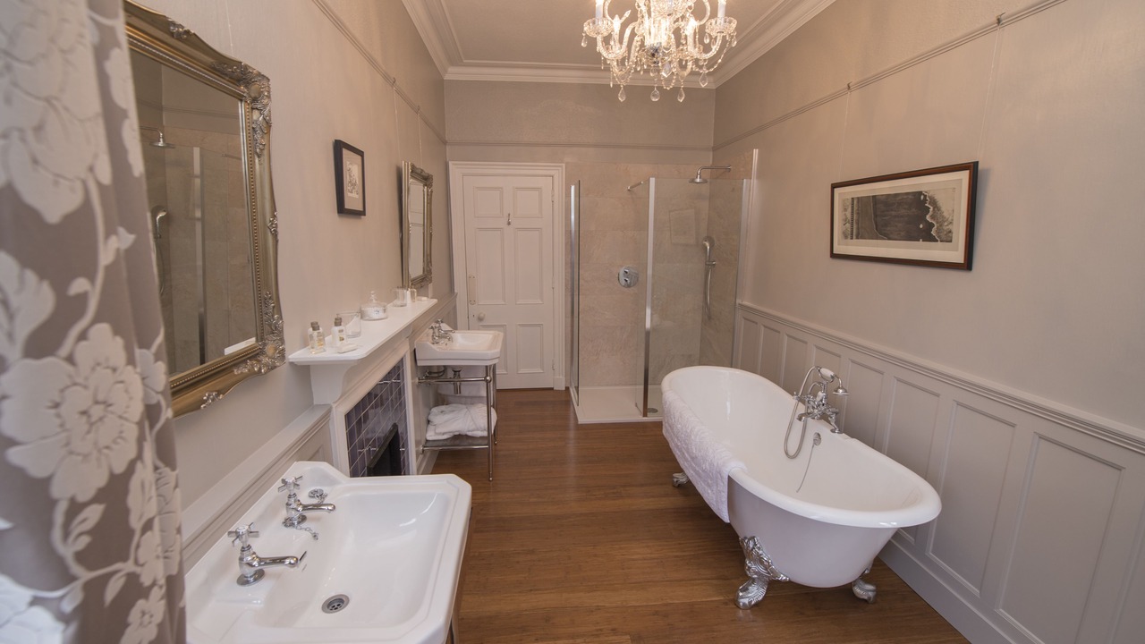 Photo of Bathroom in Aboyne