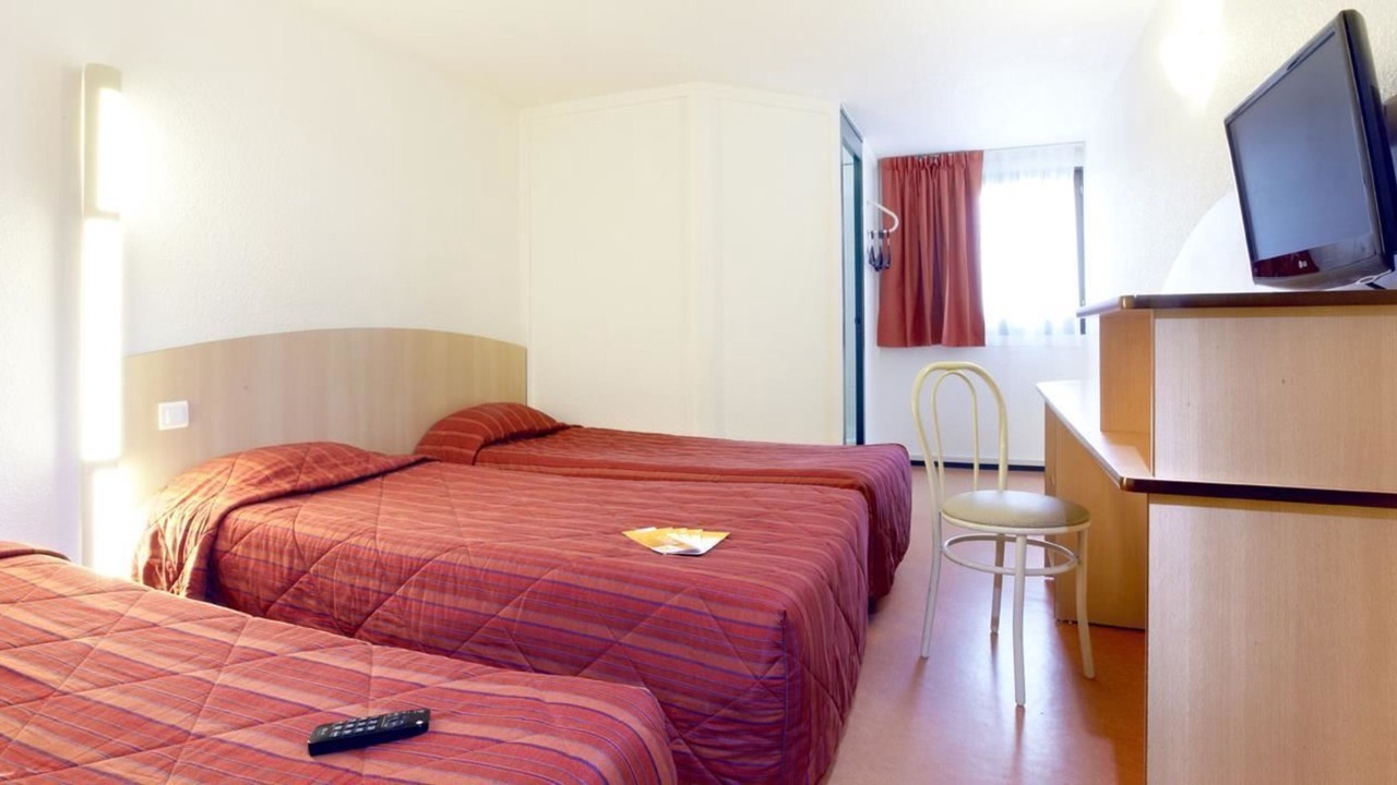 Photo of Bedroom in Bois-Guillaume