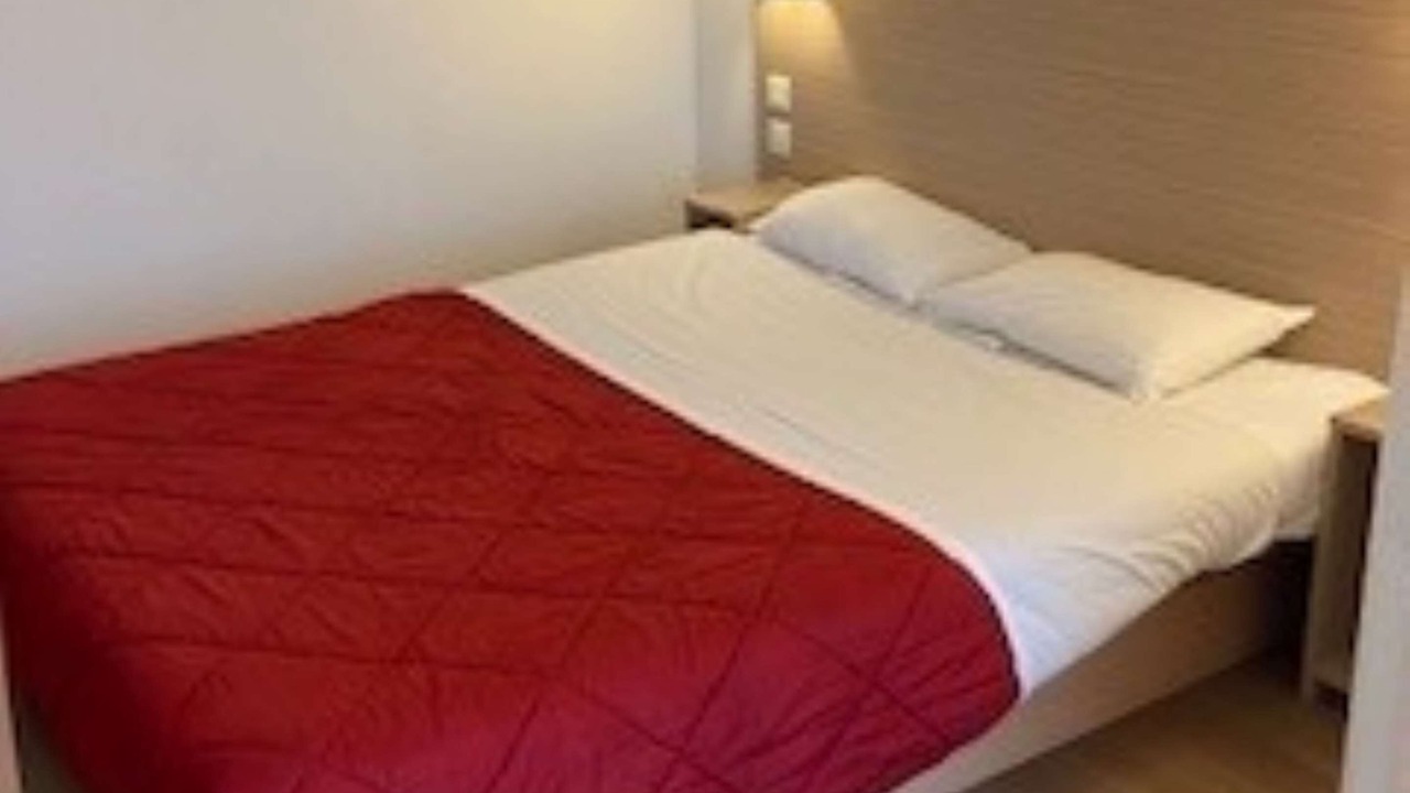 Photo of Bedroom in Bois-Guillaume