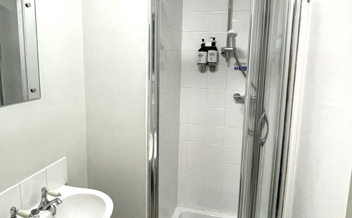 Photo of Others in East Knighton