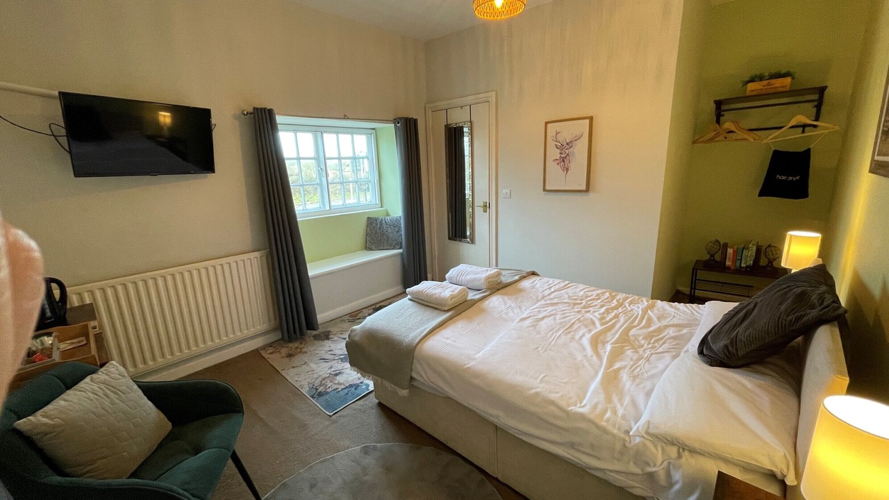 Photo of Bedroom in East Knighton