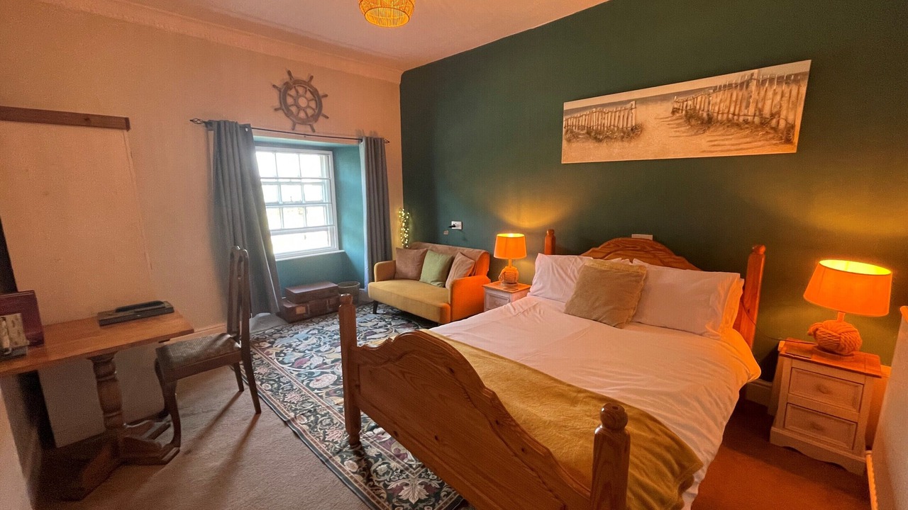 Photo of Bedroom in East Knighton