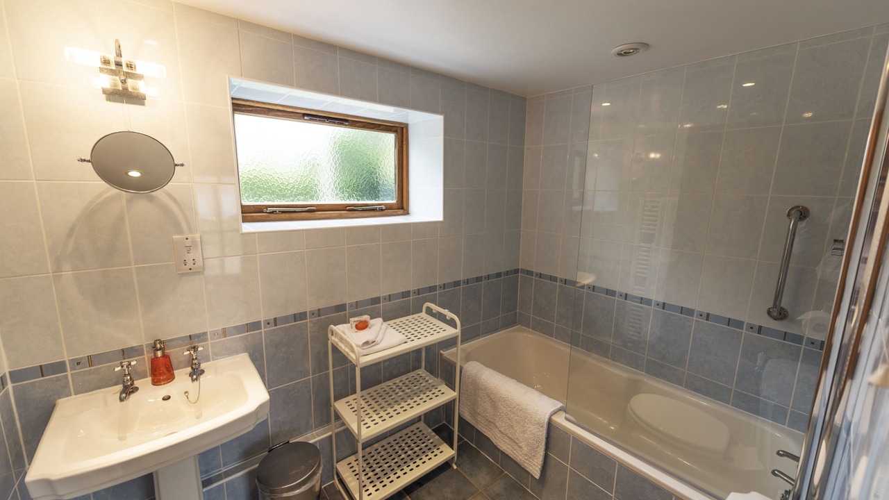 Photo of Bathroom in Whitley