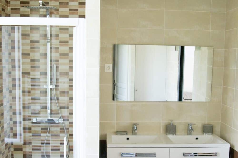 Photo of Bathroom in Barbaste