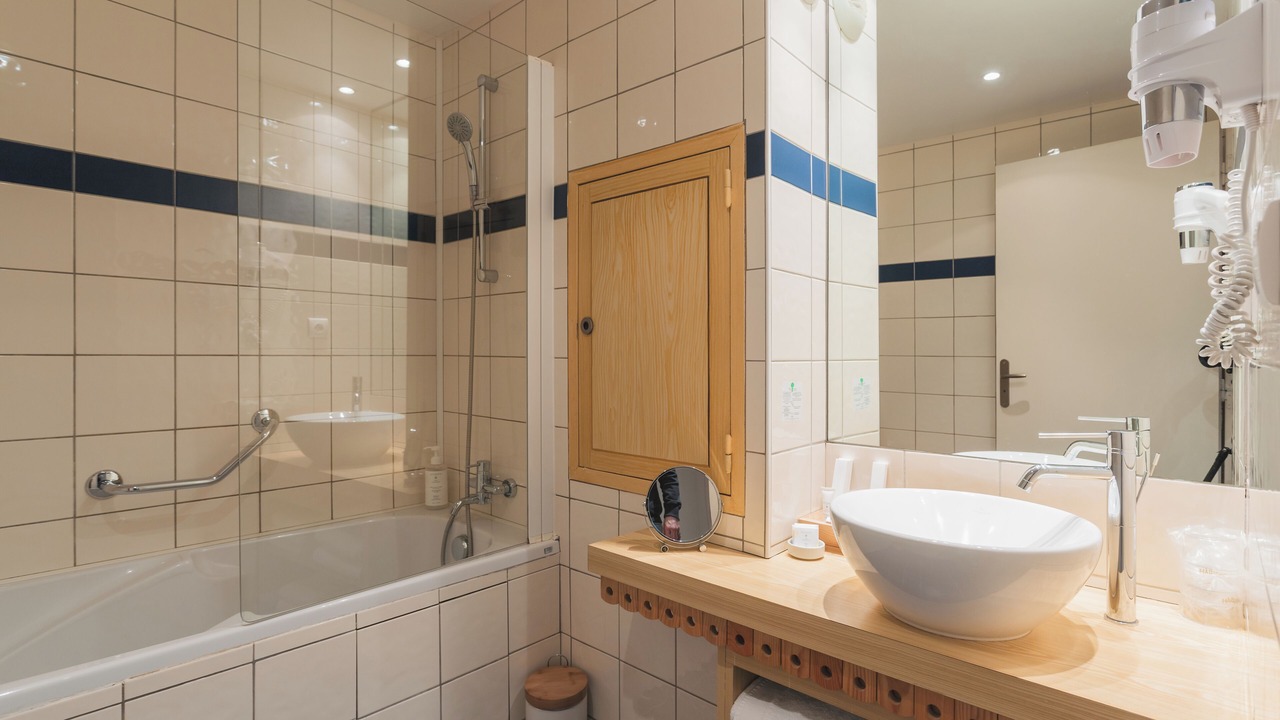 Photo of Bathroom in Cauterets