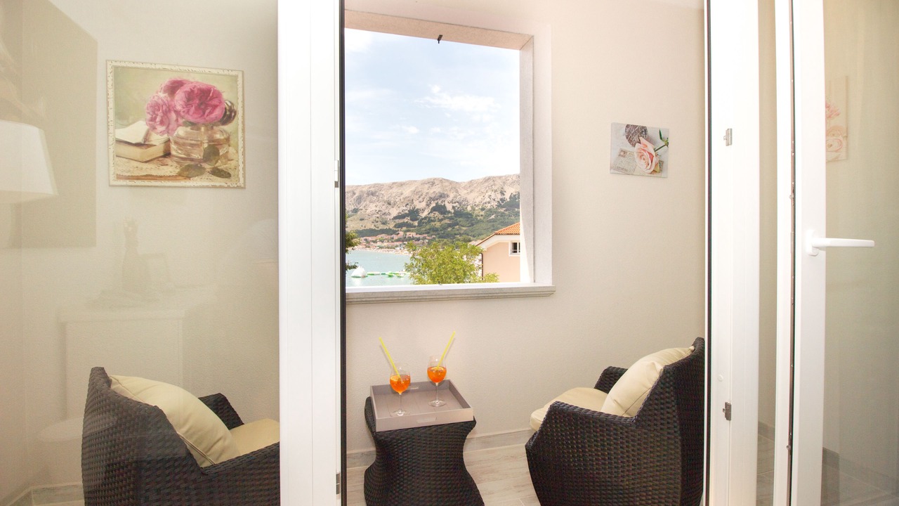 Photo of Patio Balcony in Baska