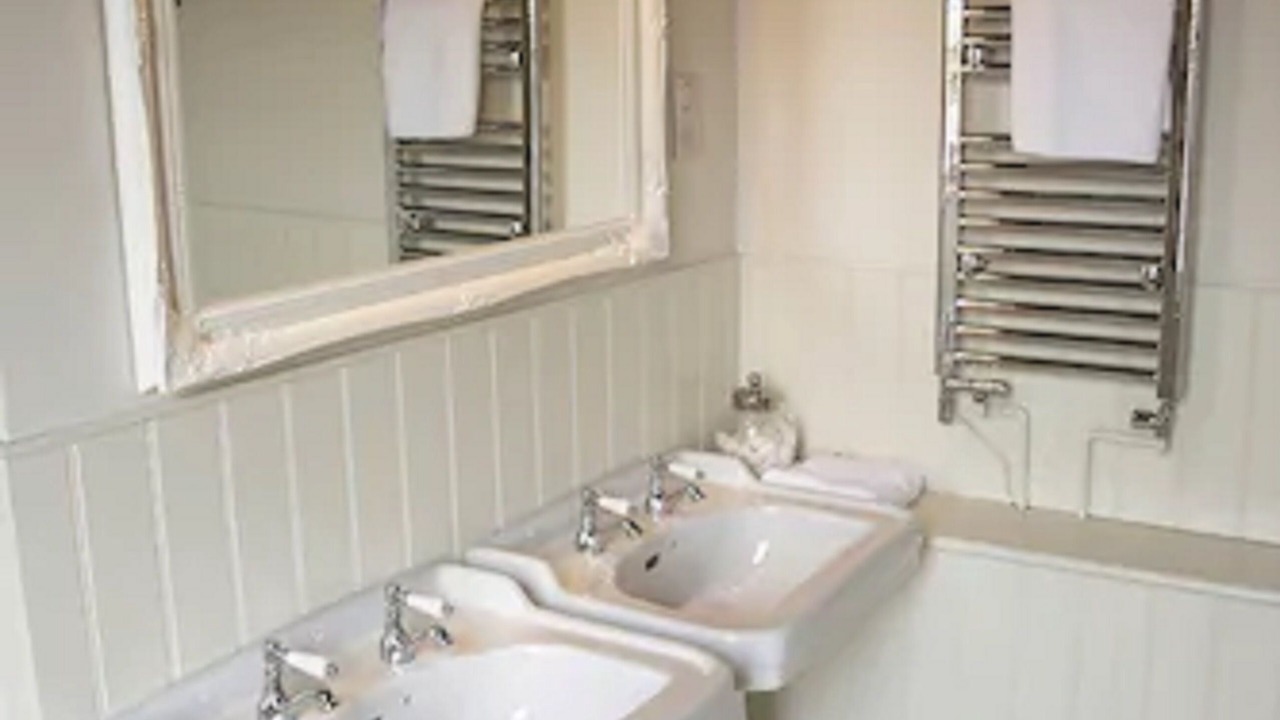 Photo of Bathroom in Woofferton
