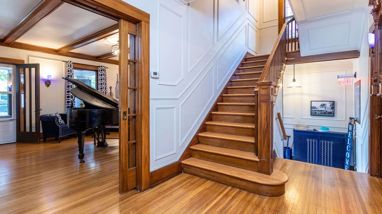 Photo of Others in Downtown Niagara Falls