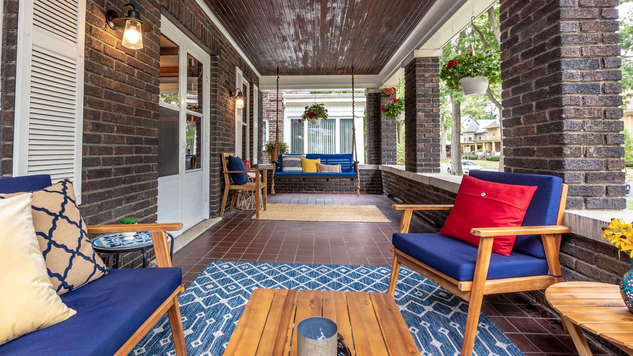 Photo of Outdoor in Downtown Niagara Falls