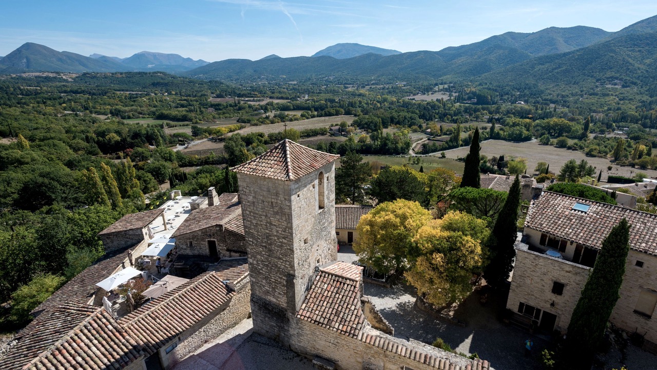 Photo of Outdoor in Le Poet-Laval