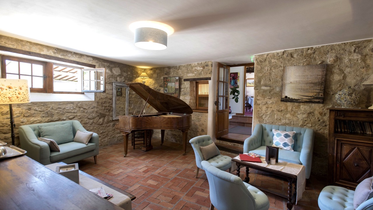 Photo of Others in Le Poet-Laval