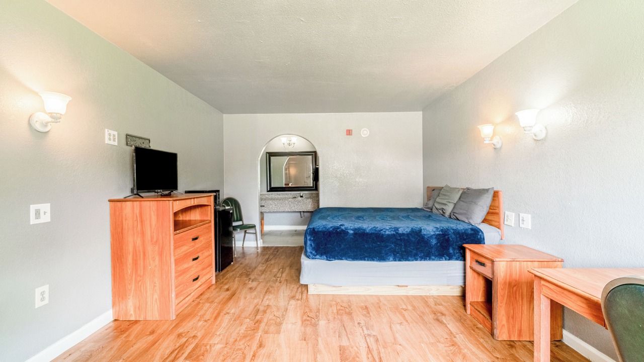 Photo of Bedroom in Livingston