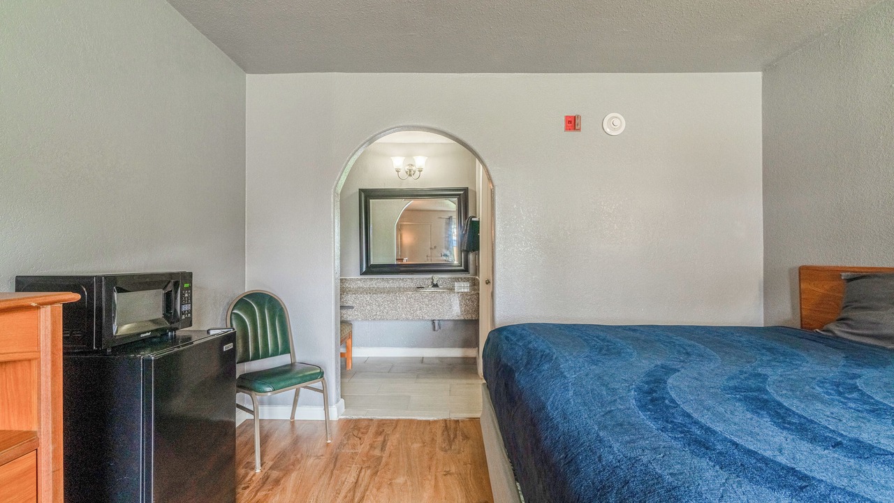 Photo of Bedroom in Livingston