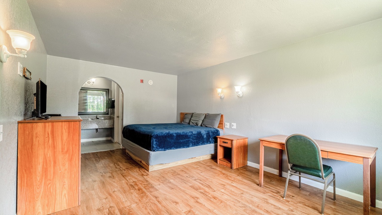 Photo of Bedroom in Livingston