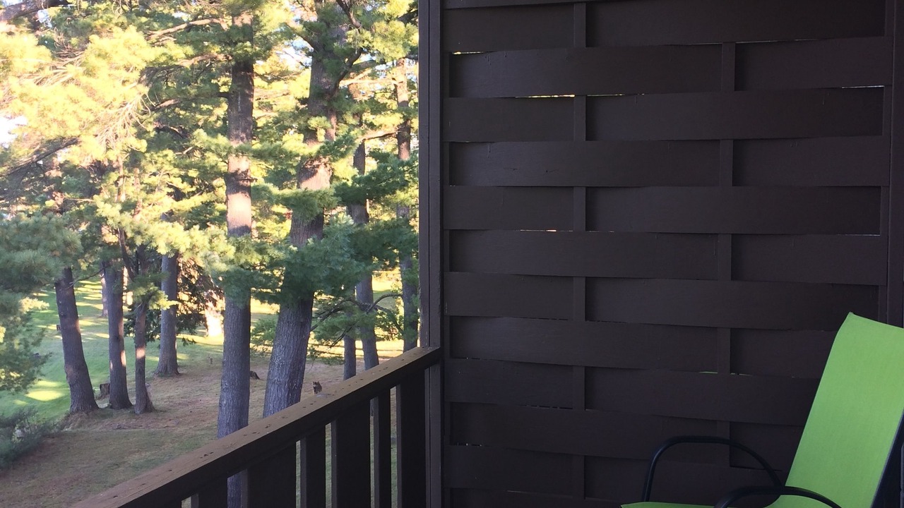 Photo of Patio Balcony in Gravenhurst