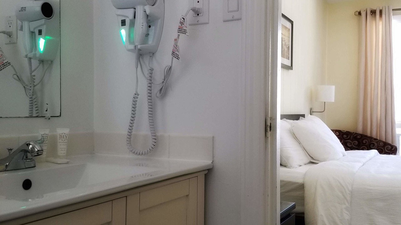 Photo of Bathroom in Gravenhurst