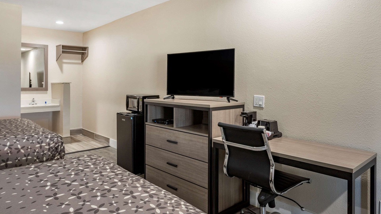 Photo of Bedroom in Caldwell