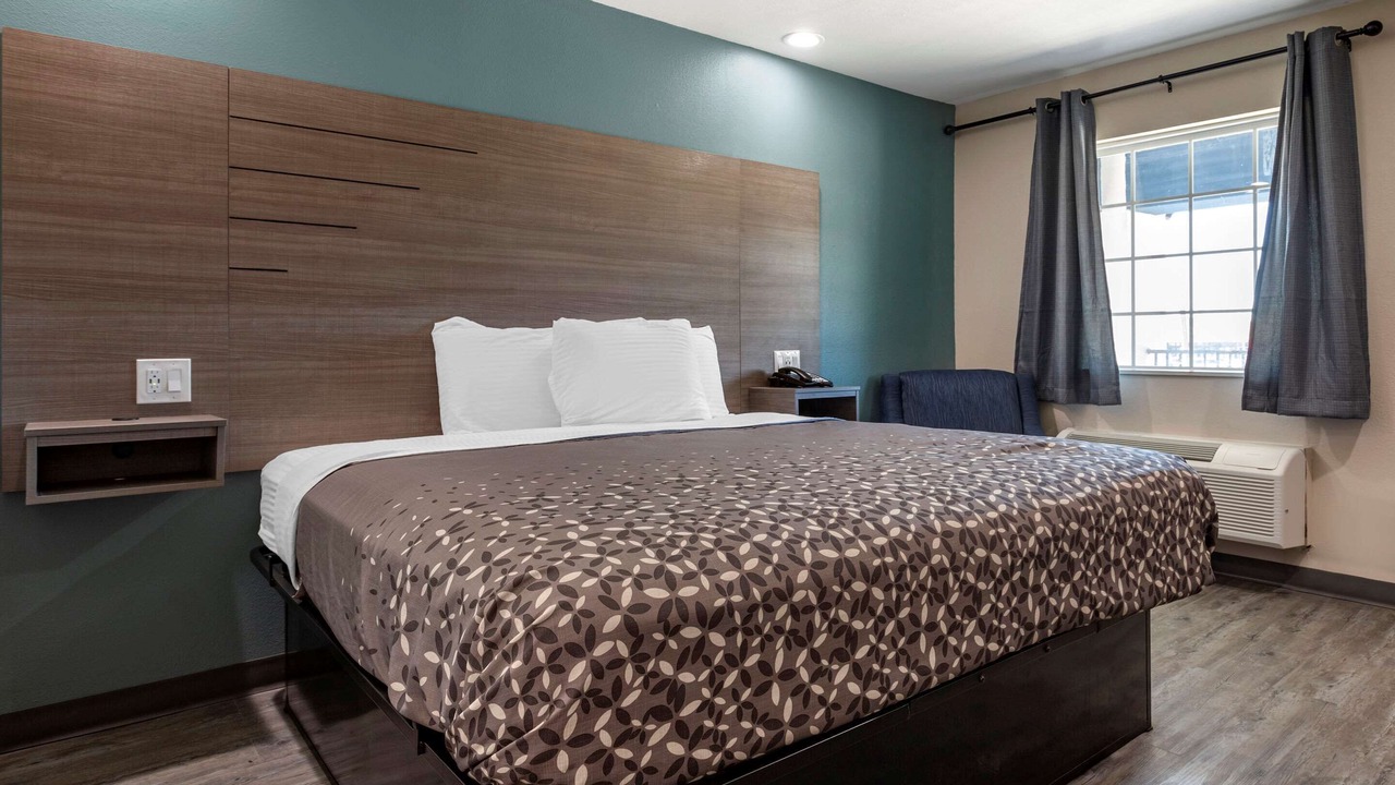 Photo of Bedroom in Caldwell