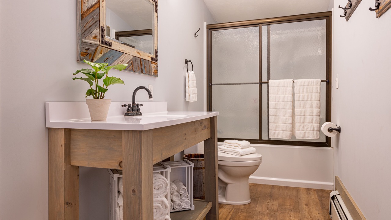 Photo of Bathroom in Warren