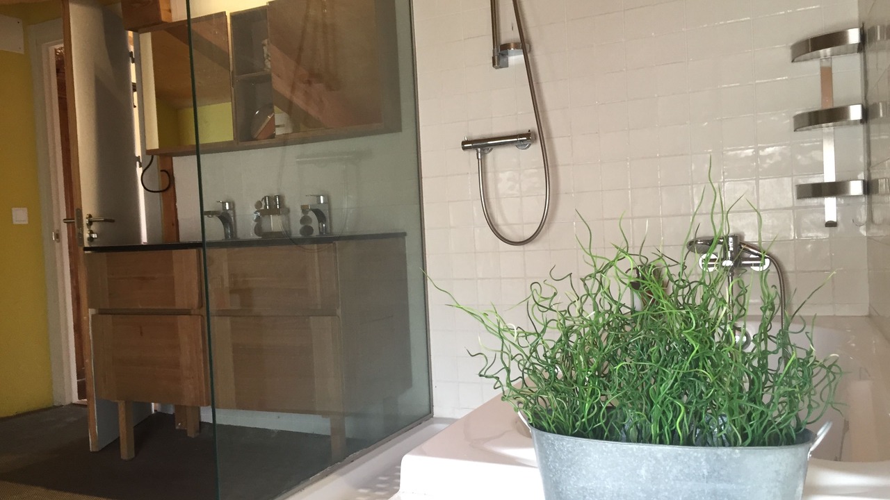 Photo of Bathroom in Palau-Saverdera