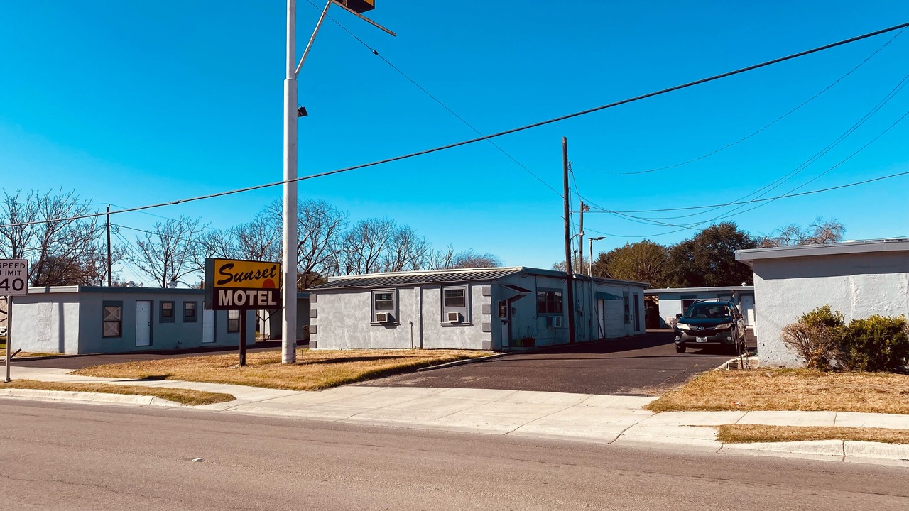 Photo of Outdoor in Alice