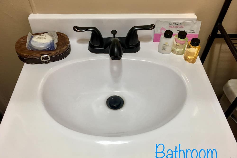 Photo of Bathroom in Mayfield