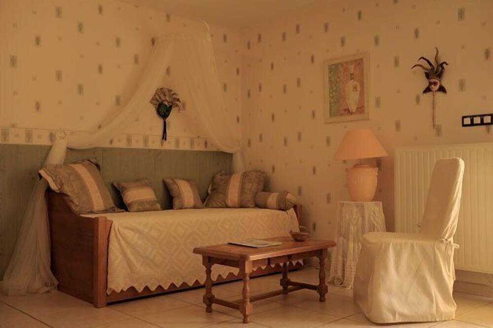 Photo of Livingroom in Latrape