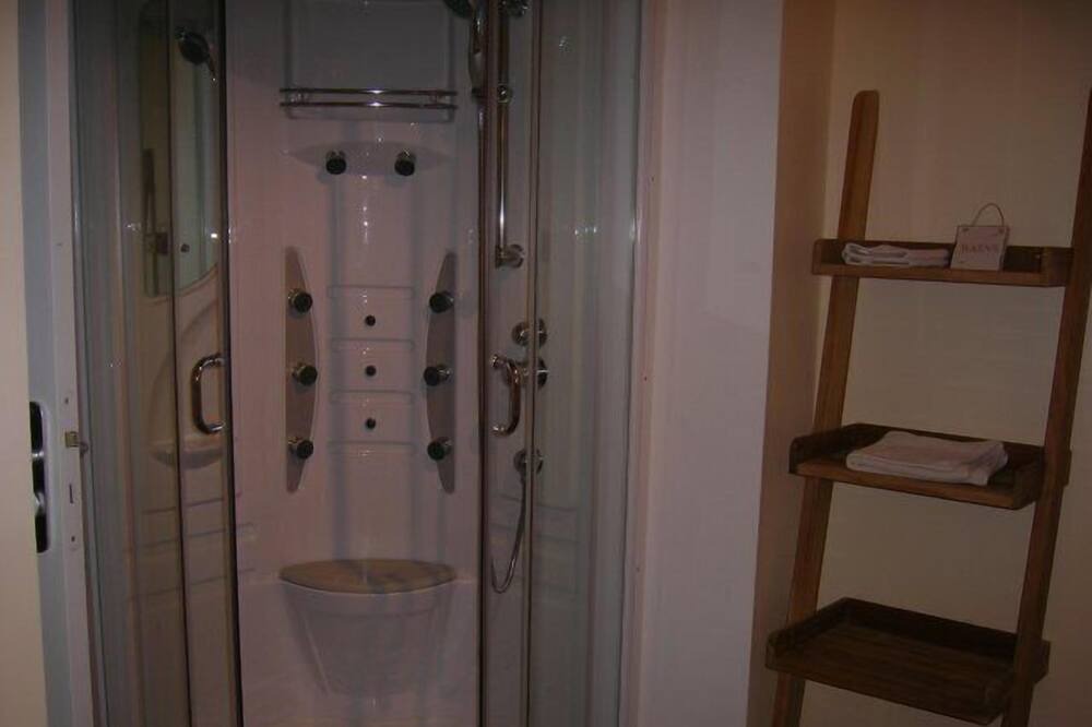Photo of Bedroom in Latrape