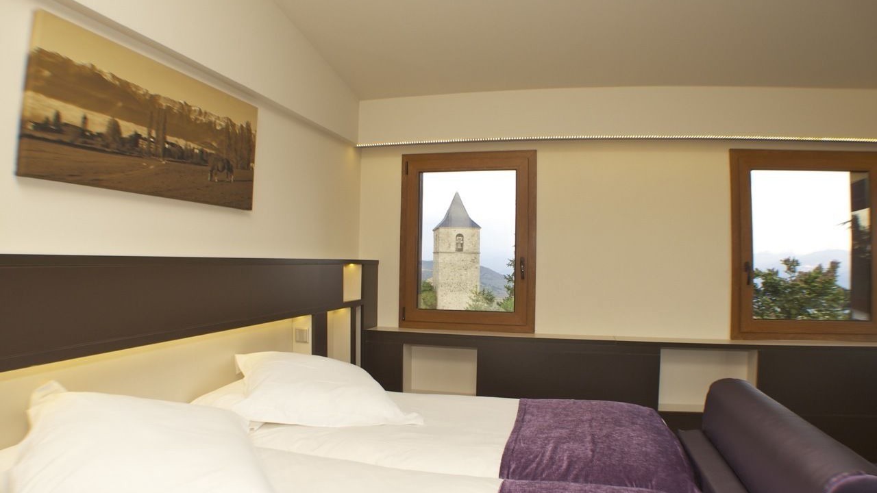 Photo of Bedroom in Lles