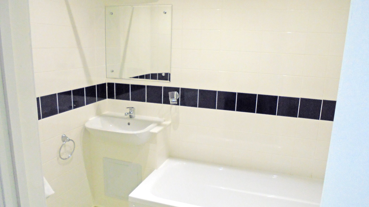 Photo of Bathroom in Babbacombe
