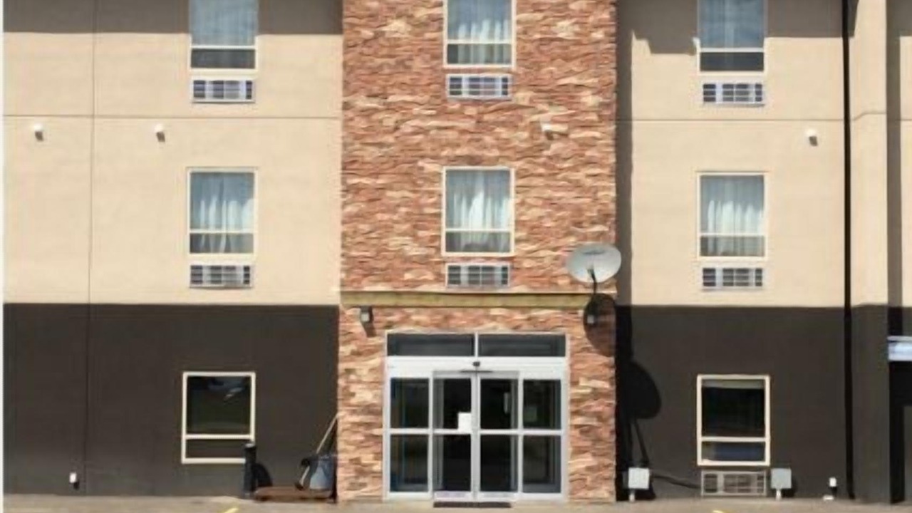 Photo of Buildings in Melita