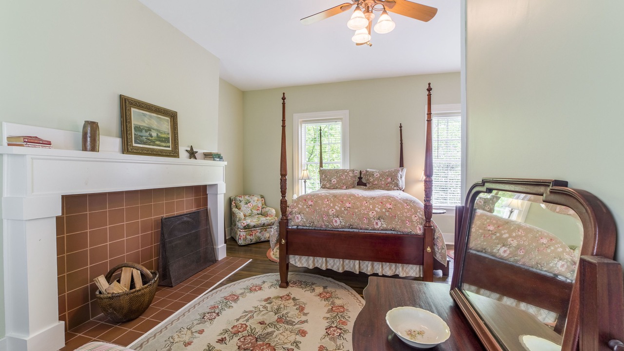 Photo of Bathroom in Bardstown