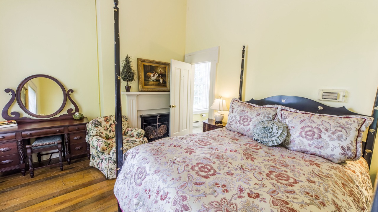 Photo of Bathroom in Bardstown