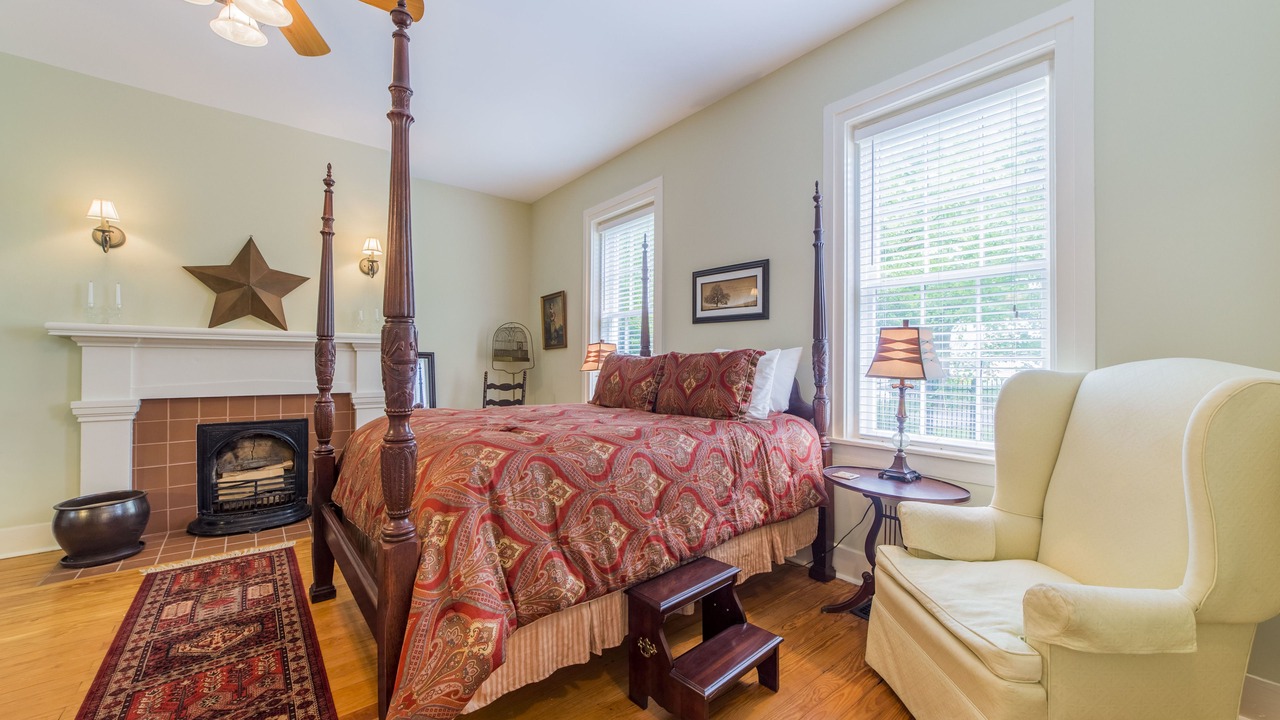 Photo of Bathroom in Bardstown