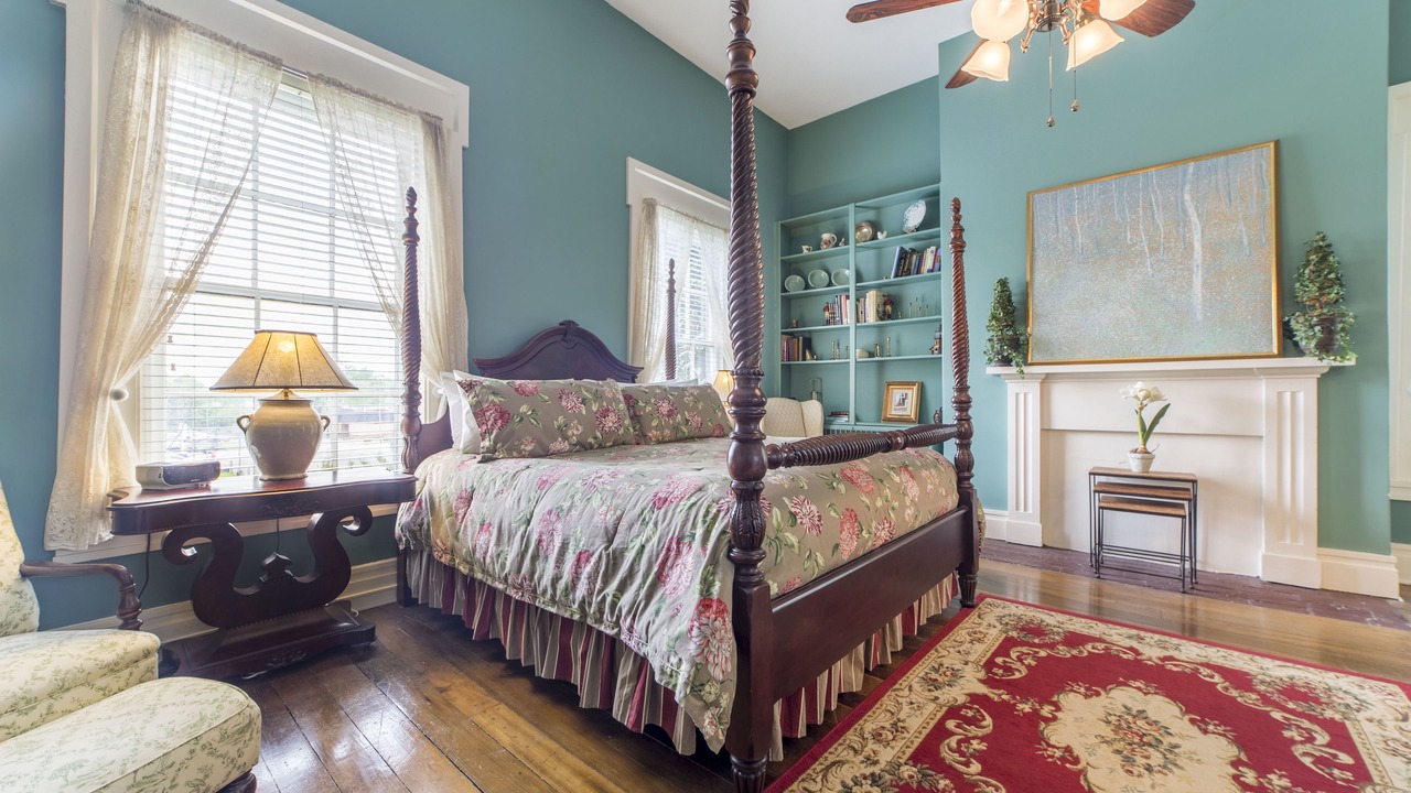 Photo of Bathroom in Bardstown