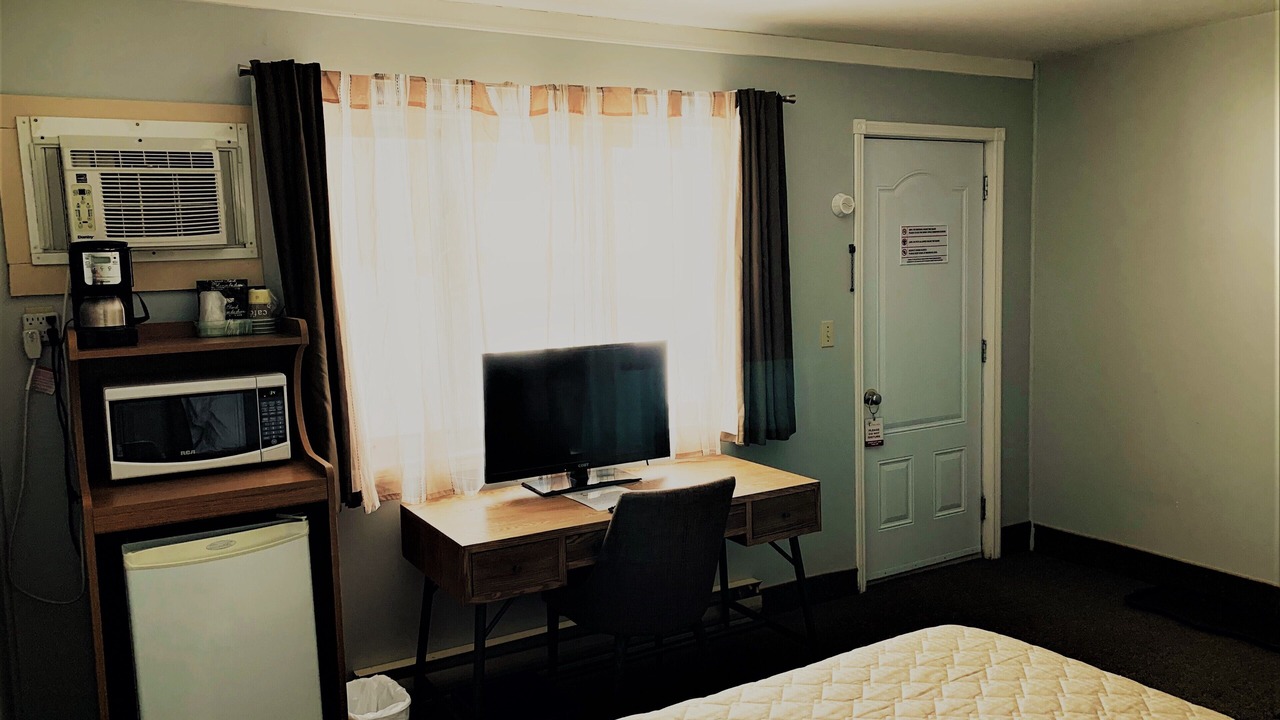 Photo of Bedroom in Little Current