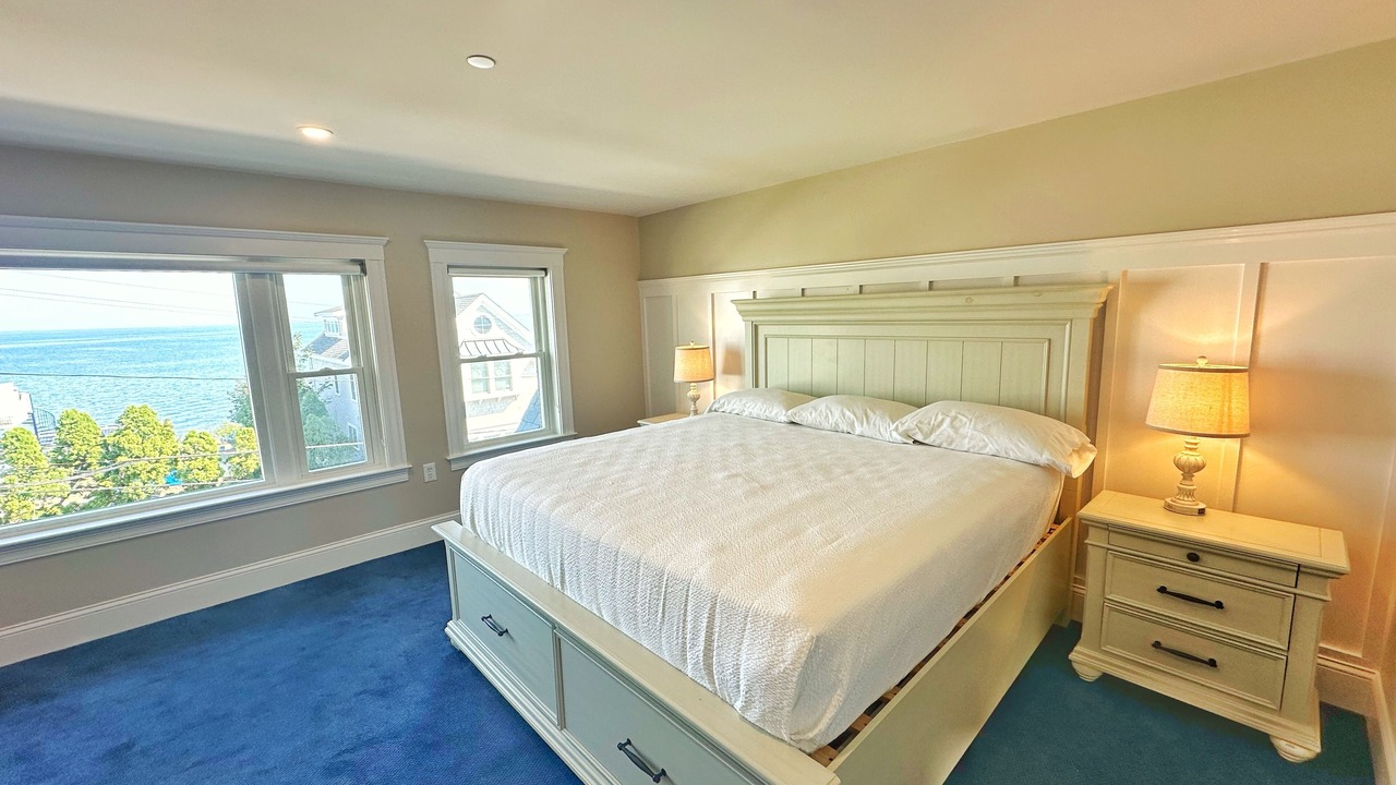 Photo of Bedroom in Winthrop