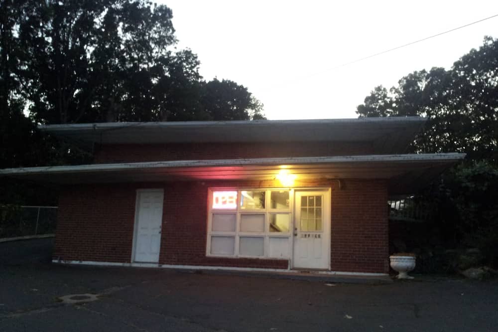 Photo of Outdoor in Newington