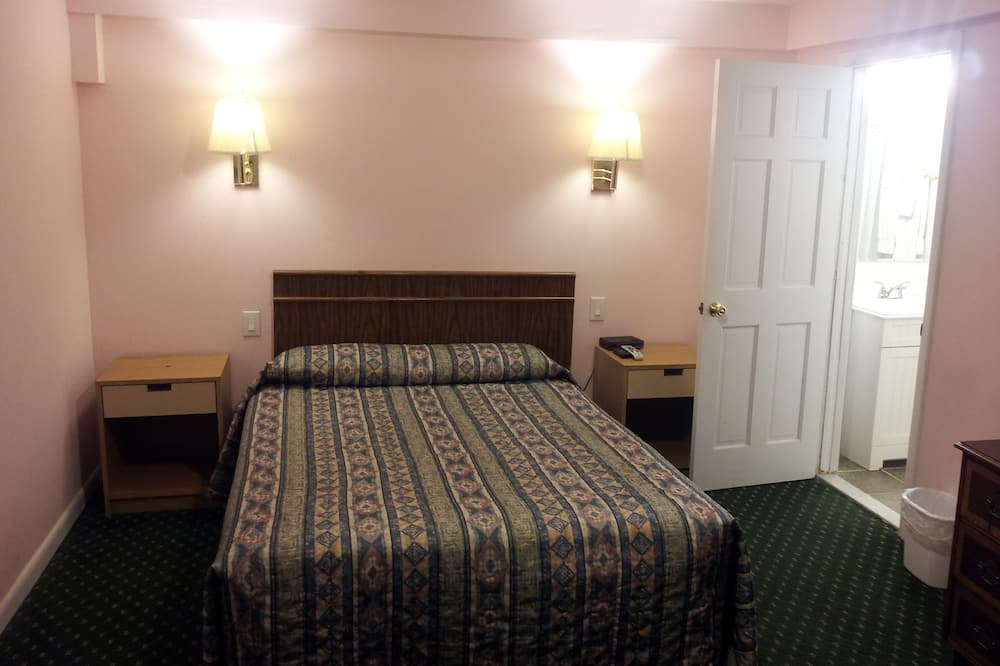 Photo of Bedroom in Newington