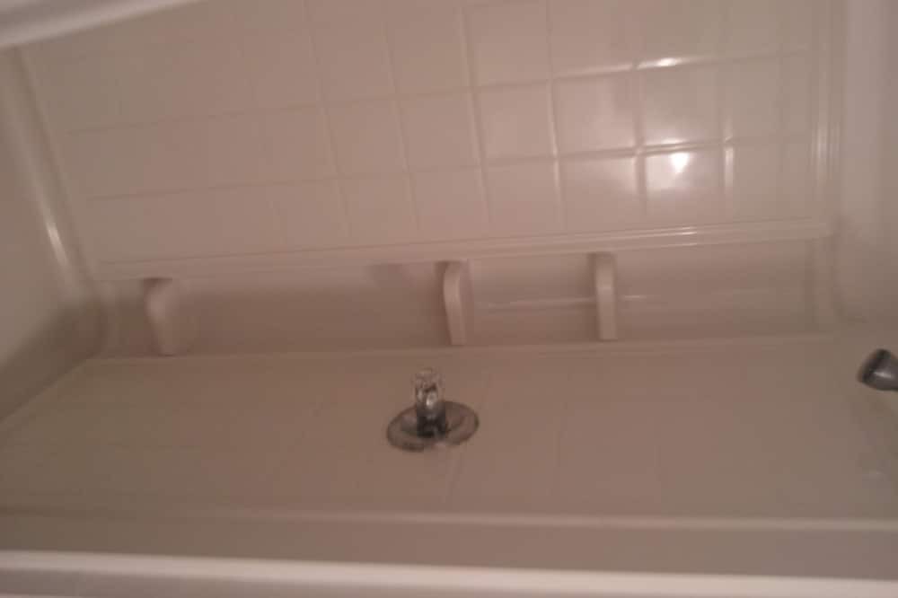 Photo of Bathroom in Newington
