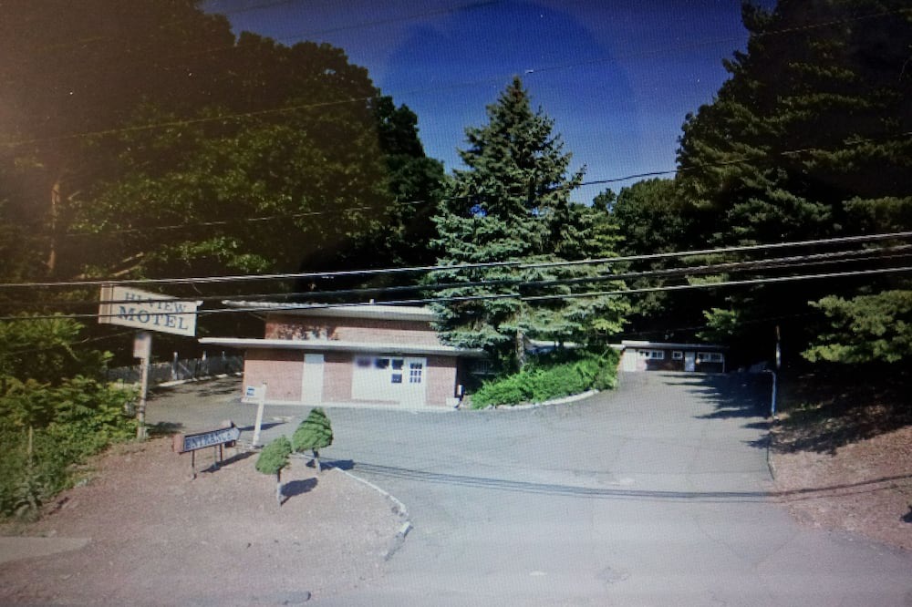 Photo of Outdoor in Newington