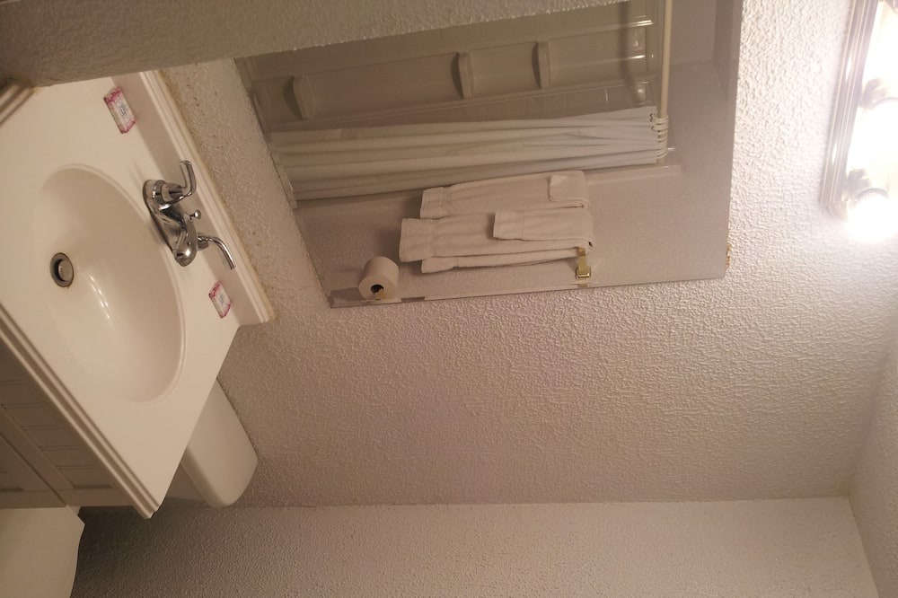 Photo of Bathroom in Newington