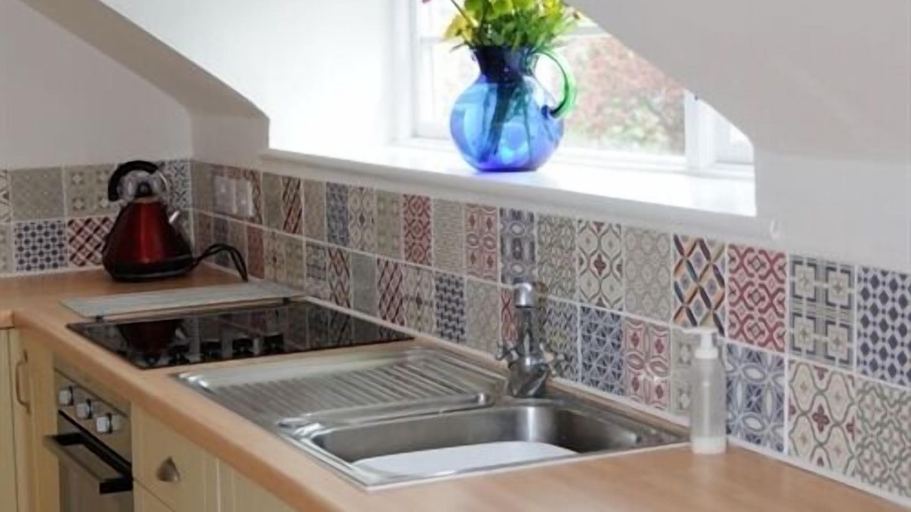 Photo of Others in Alford