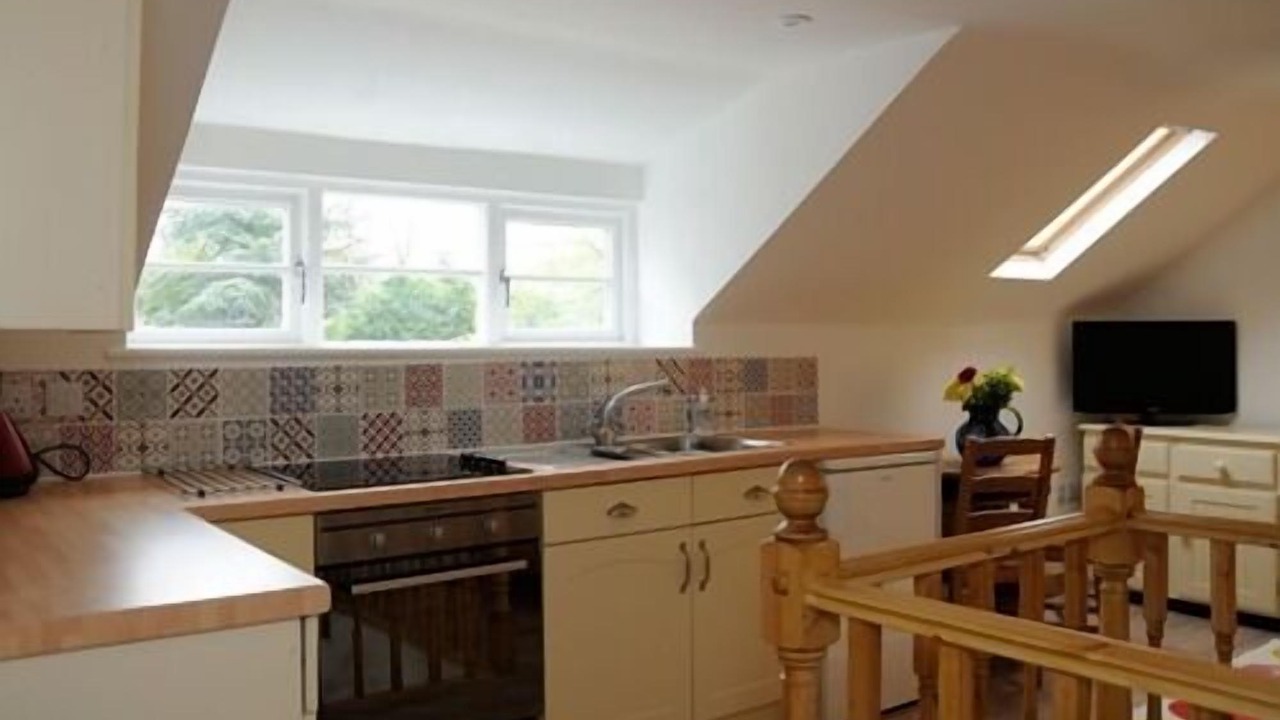 Photo of Others in Alford