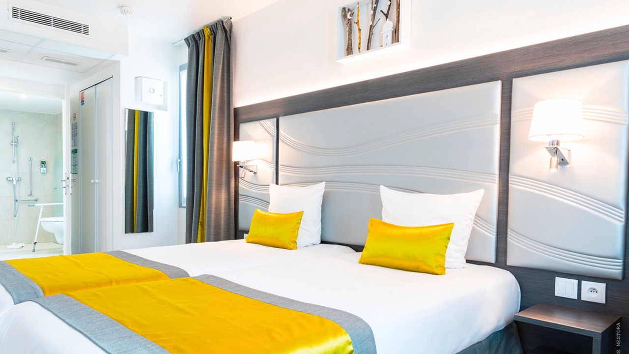 Photo of Bedroom in Chantiers