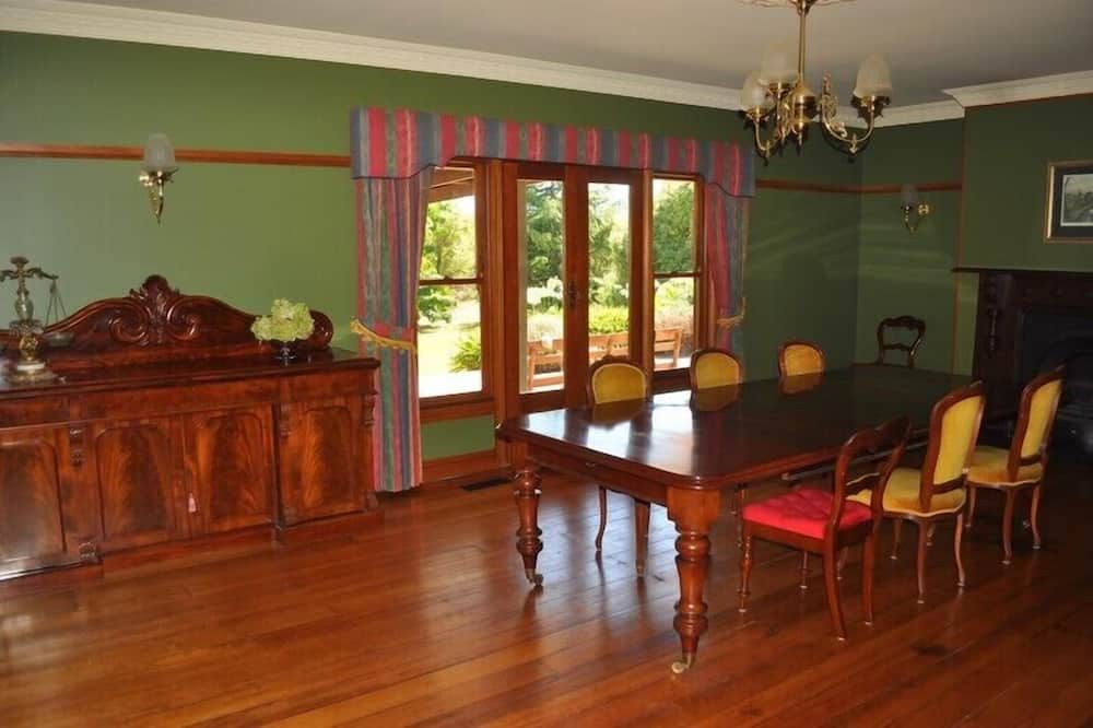 Photo of Livingroom in Yering