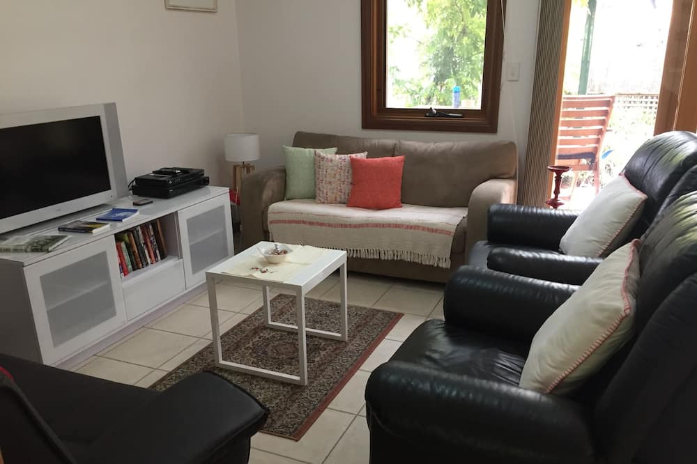 Photo of Livingroom in Clare